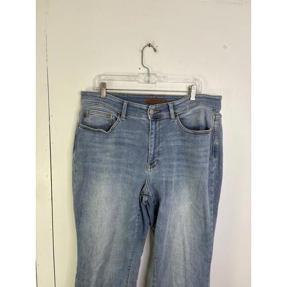 Judy Blue Jeans Womens 16W Straight Fit Light Wash Modest Stretch Office Casual - Picture 3 of 8